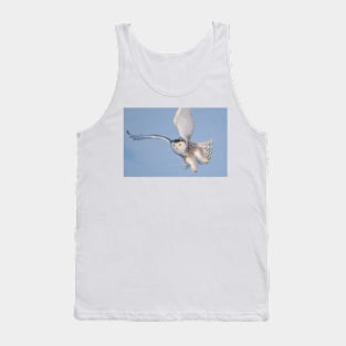 Snowy Owl in flight Tank Top